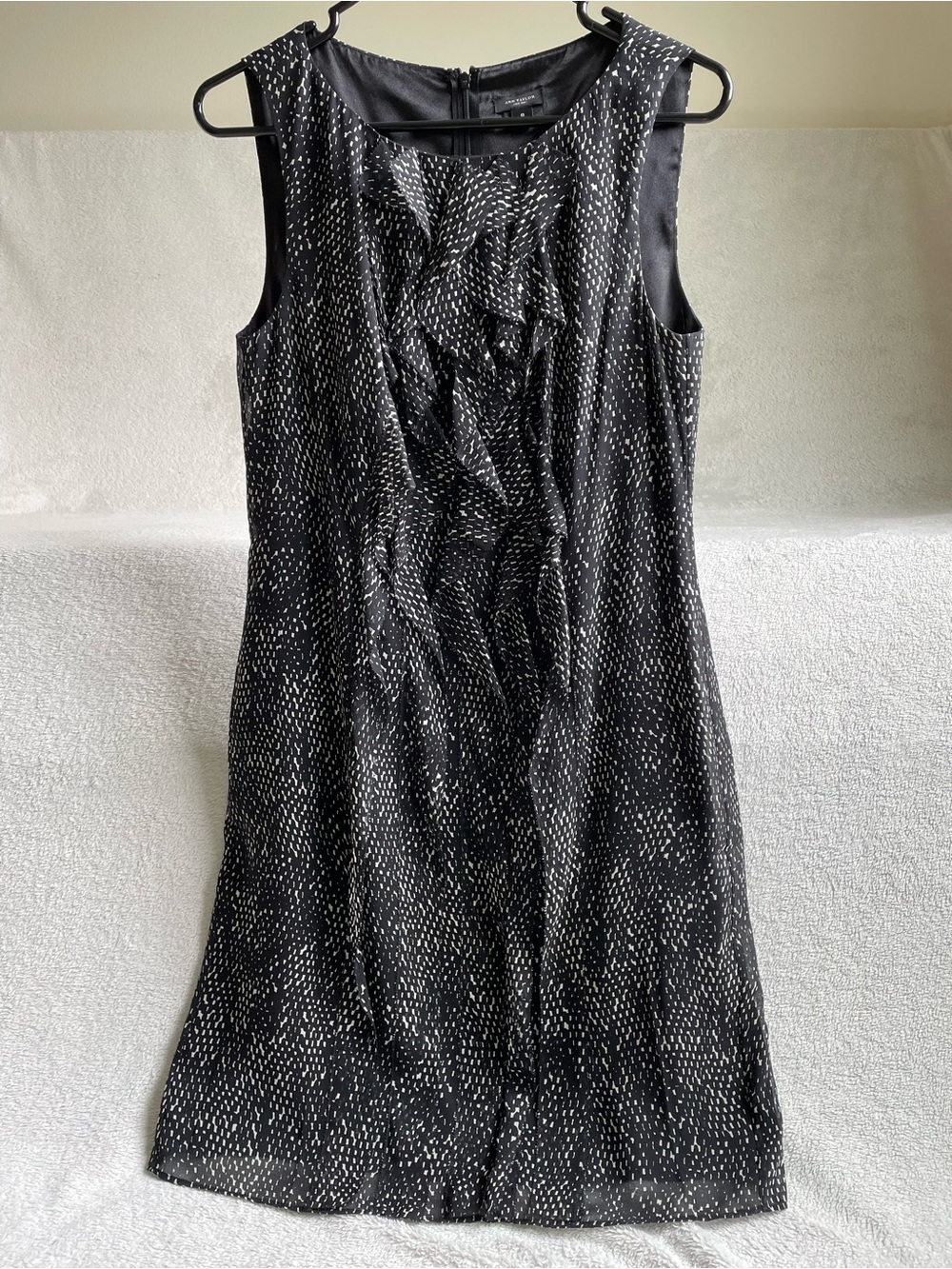 Ann Taylor Silk Sleeveless Black And White Dotted Midi Sheath Dress Size 8